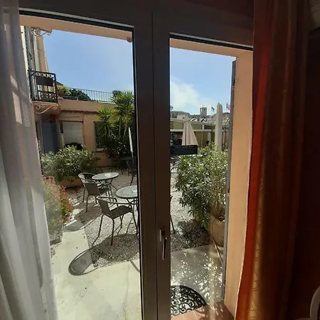 Otel L'olivier - Piscine & Parking Cannes