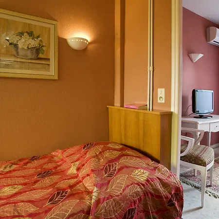 L'olivier - Piscine & Parking Otel 3*