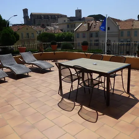 L'olivier - Piscine & Parking Otel