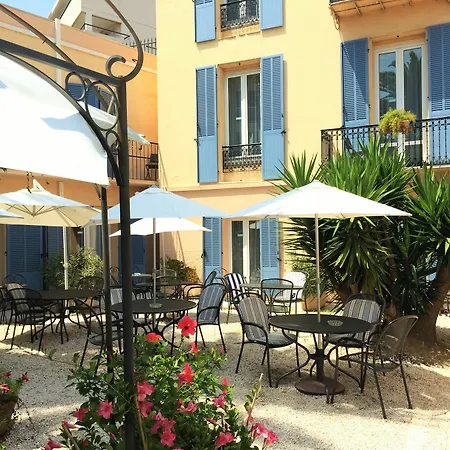 L'olivier - Piscine & Parking Hotel 3*
